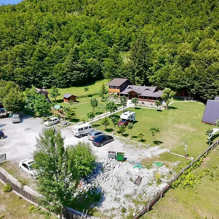 Krojet E Rrogamit Valbone Exterior photo