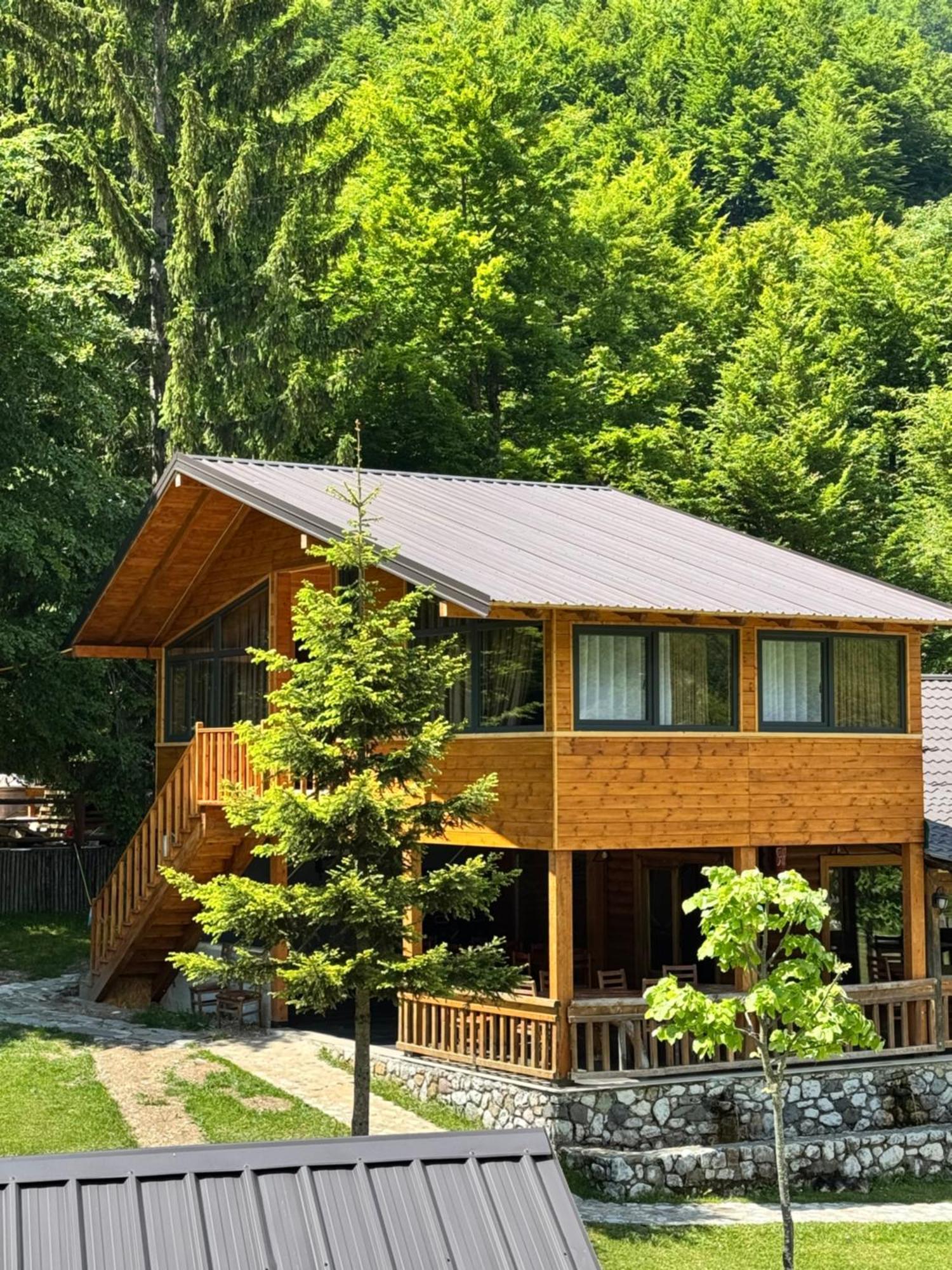 Bed & Breakfast Krojet E Rrogamit