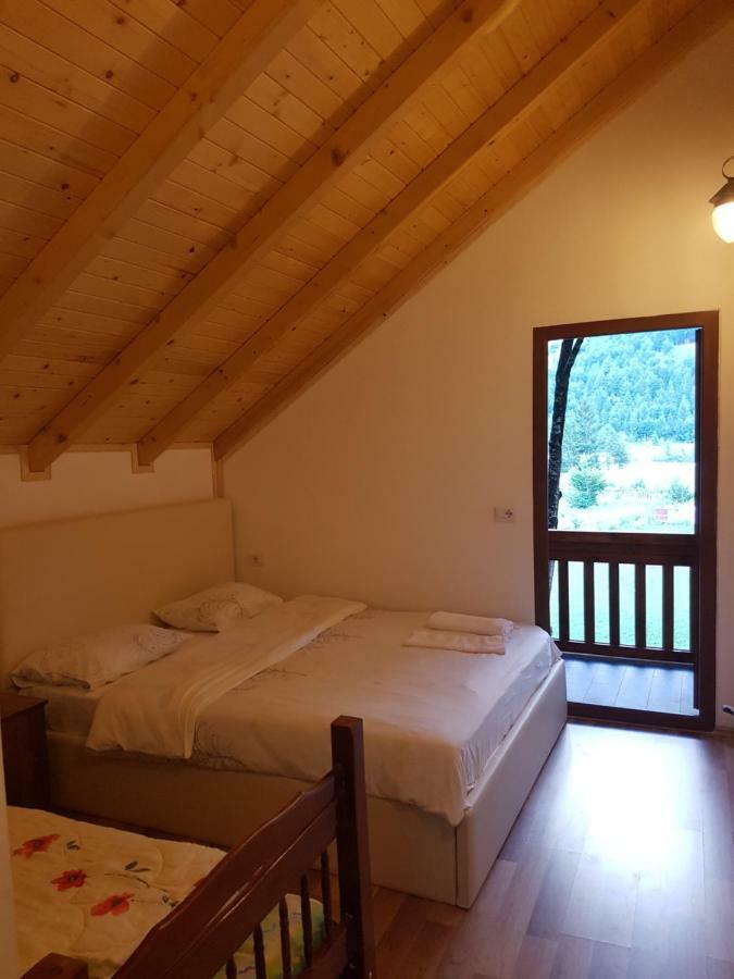 Bed & Breakfast Krojet E Rrogamit *